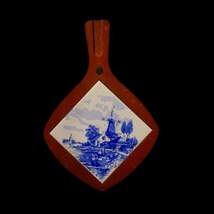 Vintage Blue Trivet Cheese Board